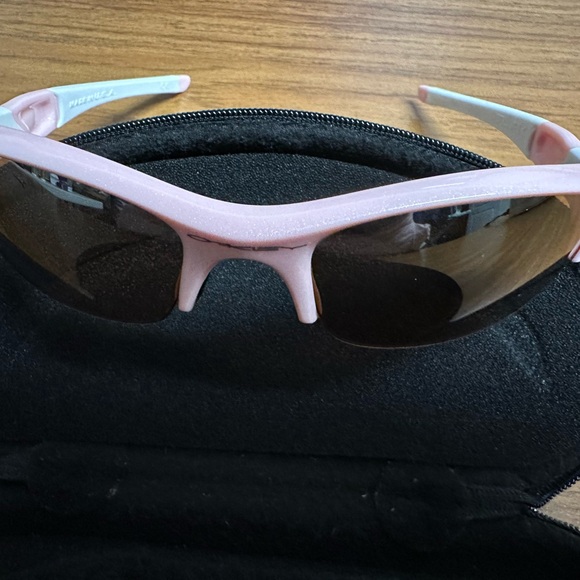 Oakley sunglasses,Flak - Picture 9 of 10